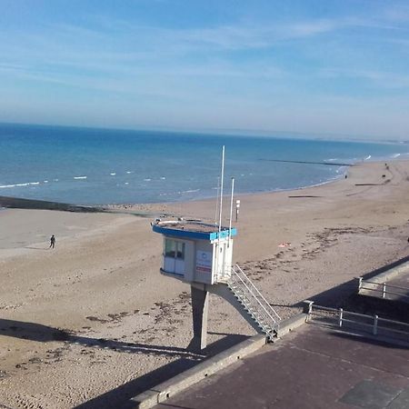 Neptune Lion-sur-Mer Exterior photo